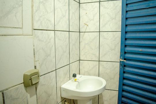 Banheiro Social de apartamento à venda com 1 quarto, 45m² em Vila Redenção, Goiânia
