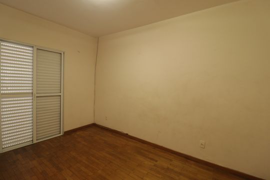 Apartamento à venda com 3 quartos, 188m² em Vila Santa Terezinha, Várzea Paulista