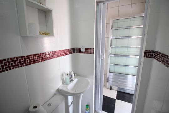 Banheiro de casa à venda com 5 quartos, 120m² em Santa Maria, Belo Horizonte