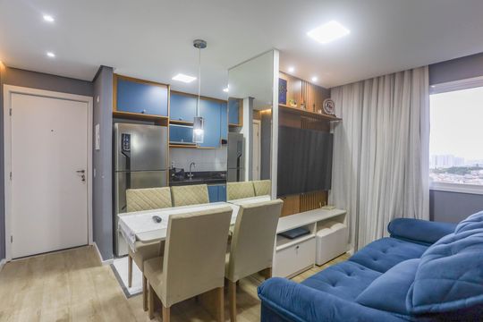 Apartamento à venda com 2 quartos, 45m² em Piraporinha, Diadema