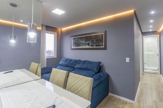 Sala de apartamento à venda com 2 quartos, 45m² em Piraporinha, Diadema