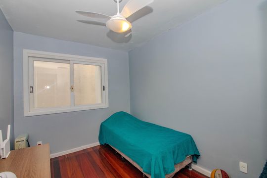 Quarto 2 de casa de condomínio à venda com 3 quartos, 276m² em Boa Vista, Porto Alegre