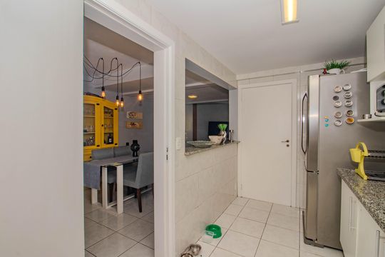 Cozinha de casa de condomínio à venda com 3 quartos, 276m² em Boa Vista, Porto Alegre
