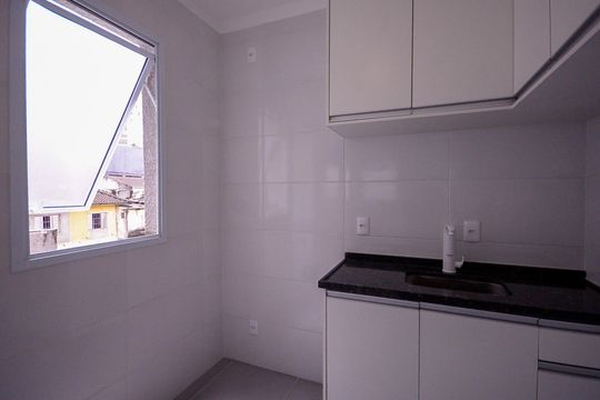 Cozinha/Área de Serviço de apartamento à venda com 2 quartos, 49m² em Vila Gumercindo, São Paulo