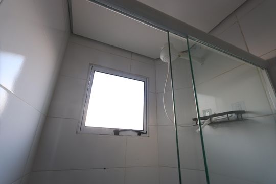 Banheiro de apartamento para alugar com 2 quartos, 40m² em Vila Bela, São Paulo