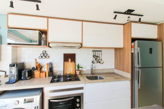 Cozinha de apartamento à venda com 2 quartos, 51m² em Fátima, Canoas