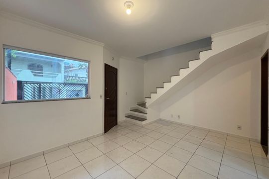 Casa para alugar com 2 quartos, 75m² em Vila Curuçá, Santo André
