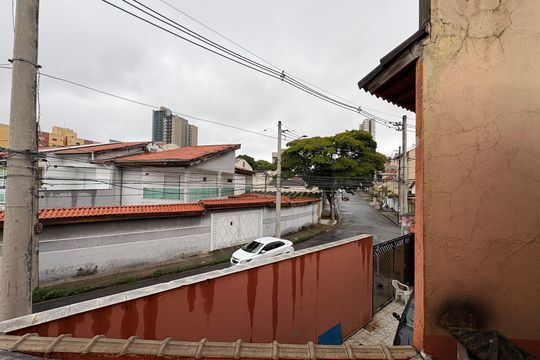 Vista da suíte 1 de casa para alugar com 2 quartos, 75m² em Vila Curuçá, Santo André