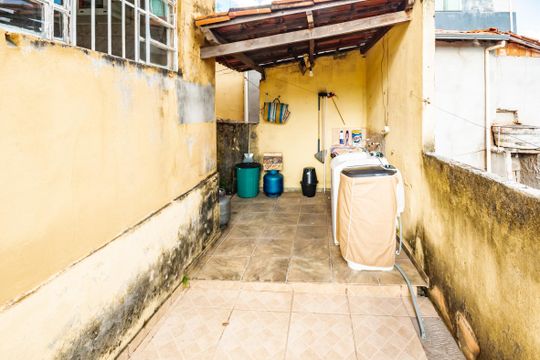 Casa à venda com 4 quartos, 160m² em Planalto, Belo Horizonte