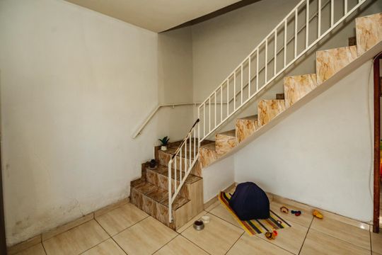Casa à venda com 4 quartos, 160m² em Planalto, Belo Horizonte