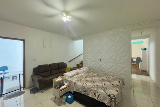Sala de casa à venda com 3 quartos, 120m² em Macedo, Guarulhos