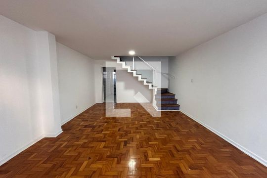 Sala de casa para alugar com 3 quartos, 217m² em Mirandópolis, São Paulo