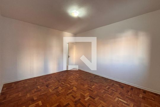Quarto 1 de casa para alugar com 3 quartos, 217m² em Mirandópolis, São Paulo