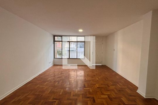 Casa para alugar com 3 quartos, 217m² em Mirandópolis, São Paulo