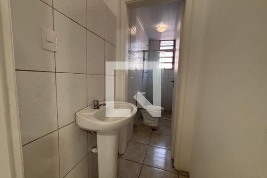 Banheiro Social de casa para alugar com 3 quartos, 217m² em Mirandópolis, São Paulo