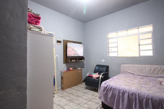 Casa à venda com 2 quartos, 124m² em Jardim Paraguacu, São Paulo