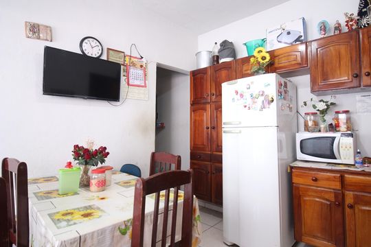 Casa à venda com 2 quartos, 124m² em Jardim Paraguacu, São Paulo