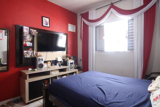 Casa à venda com 2 quartos, 124m² em Jardim Paraguacu, São Paulo
