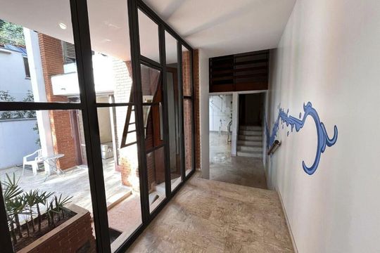 Casa à venda com 7 quartos, 376m² em Alto de Pinheiros, São Paulo