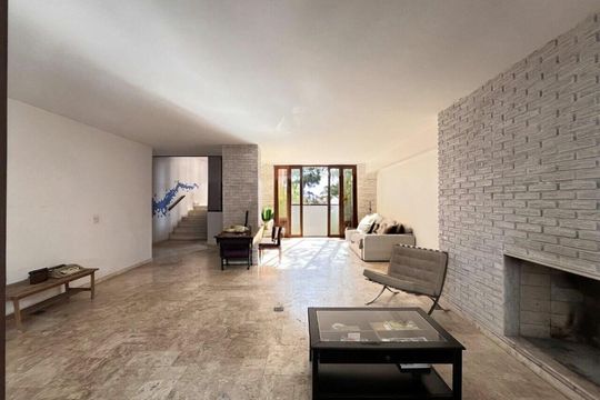 Casa à venda com 7 quartos, 376m² em Alto de Pinheiros, São Paulo