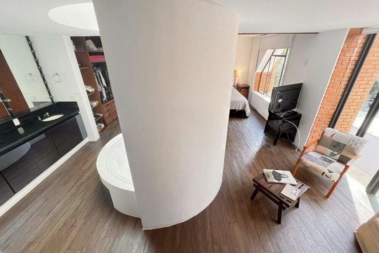 Casa à venda com 7 quartos, 376m² em Alto de Pinheiros, São Paulo
