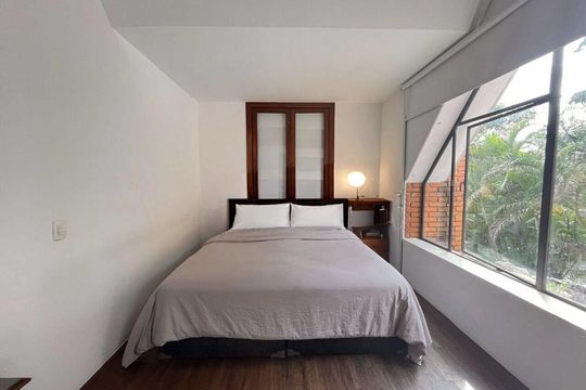 Casa à venda com 7 quartos, 376m² em Alto de Pinheiros, São Paulo