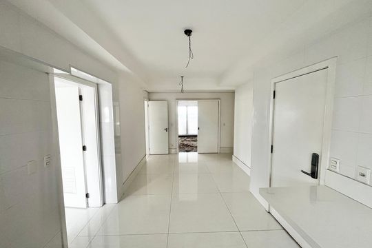 Cozinha de apartamento à venda com 4 quartos, 298m² em Vila Ester (zona Norte), São Paulo
