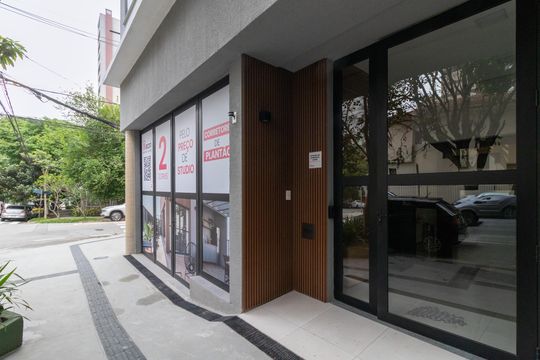 Fachada de apartamento para alugar com 2 quartos, 36m² em Barra Funda, São Paulo