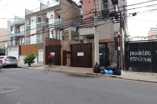 Fachada de apartamento para alugar com 2 quartos, 51m² em Campestre, Santo André