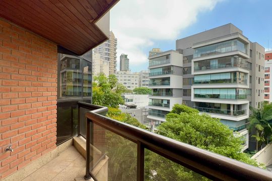 Varanda de apartamento à venda com 3 quartos, 173m² em Jardim Paulista, São Paulo