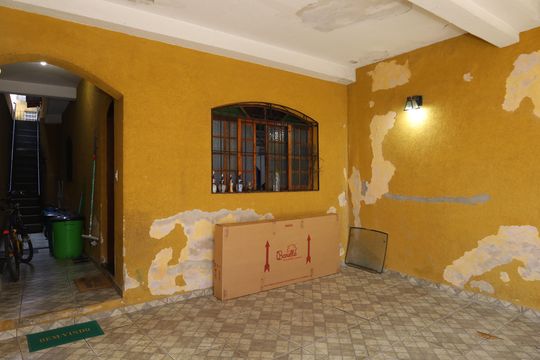 Garagem de casa à venda com 3 quartos, 168m² em Jardim Lideranca, São Paulo