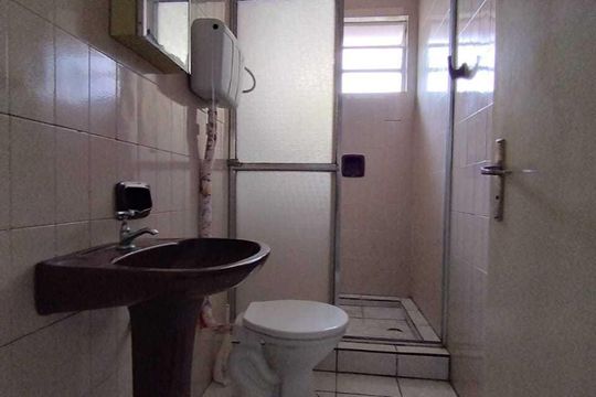 Banheiro Social de kitnet/studio para alugar com 1 quarto, 54m² em Rio Branco, Novo Hamburgo