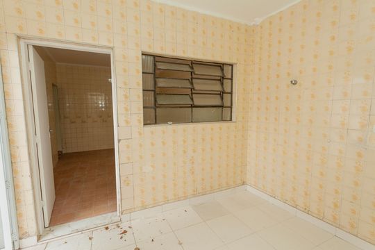 Cozinha de casa para alugar com 1 quarto, 50m² em Jurubatuba, São Paulo