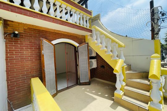 Sacada Quarto 3 de casa para alugar com 3 quartos, 130m² em Vila Augusta, Guarulhos