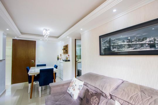 Sala de apartamento à venda com 2 quartos, 57m² em Parque São Vicente, Santo André