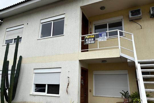 Plaquinha de casa de condomínio para alugar com 2 quartos, 57m² em Vargem Pequena, Rio de Janeiro
