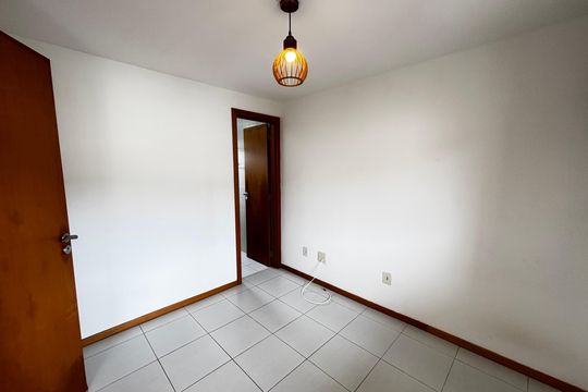Suíte 1 de casa de condomínio para alugar com 2 quartos, 57m² em Vargem Pequena, Rio de Janeiro