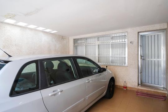 Garagem de casa à venda com 3 quartos, 180m² em Barcelona, São Caetano do Sul