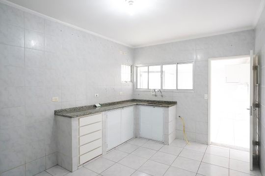 Cozinha de casa à venda com 2 quartos, 122m² em Jardim Orlandina, São Bernardo do Campo