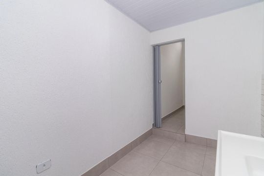 Sala/Cozinha de casa para alugar com 1 quarto, 17m² em Jardim Artur Alvim, São Paulo