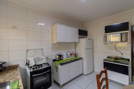 Cozinha de casa à venda com 3 quartos, 147m² em Jardim Fernandes, São Paulo