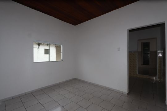 Quarto de casa à venda com 7 quartos, 500m² em Vila California, São Paulo