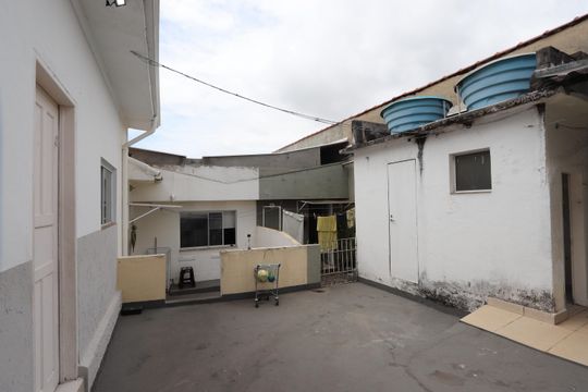 Quintal de casa à venda com 7 quartos, 500m² em Vila California, São Paulo
