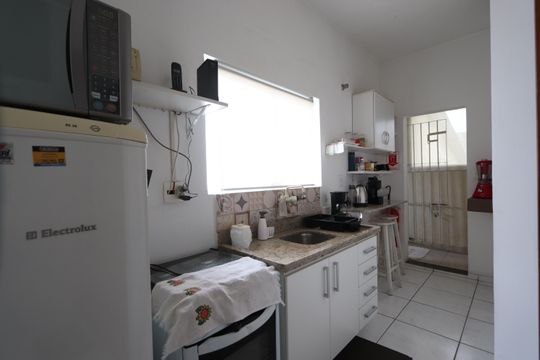 Cozinha - frente de casa à venda com 7 quartos, 500m² em Vila California, São Paulo
