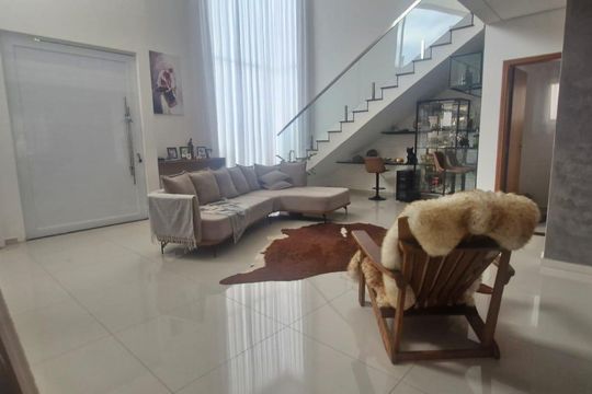 Casa de Condomínio para alugar com 3 quartos, 300m² em Jardim Bandeirantes, Sorocaba