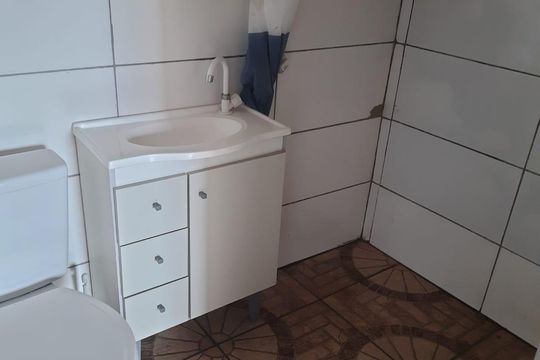 Banheiro de casa para alugar com 1 quarto, 40m² em Sarandi, Porto Alegre
