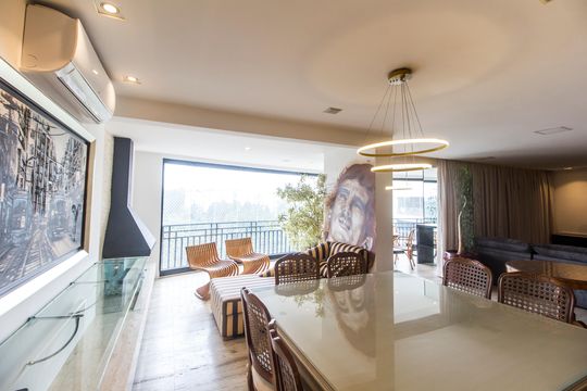 Apartamento para alugar com 2 quartos, 201m² em Residencial Tambore Iii, Santana de Parnaíba