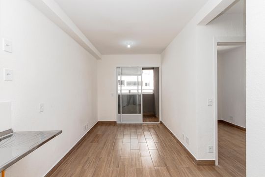 Apartamento para alugar com 2 quartos, 37m² em Jardim São Luís, São Paulo