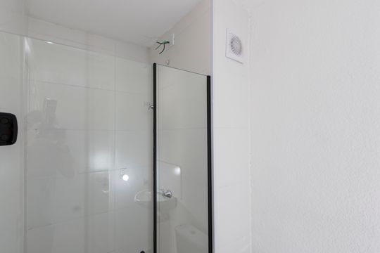 Banheiro de apartamento para alugar com 2 quartos, 37m² em Jardim São Luís, São Paulo