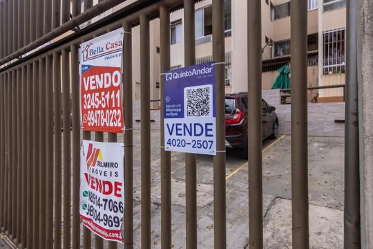 Placa QuintoAndar de apartamento à venda com 3 quartos, 64m² em Santa Monica, Belo Horizonte